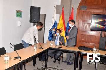 Héctor Suárez deja la Alcaldía de Telde en un Pleno sin intervención de la oposición/Francisco Javier Santana.